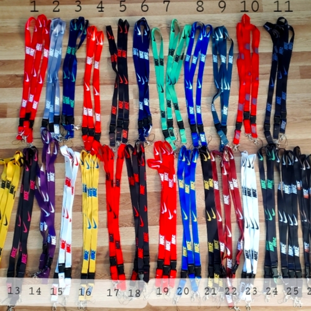 5 piece Random color Nike Lanyards - NWT - Picture 6 of 6